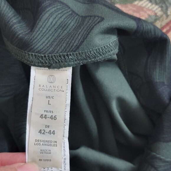 Balance Collection Leggings Womens Large Green Black Floral Watercolor BLL1126T - Picture 9 of 11